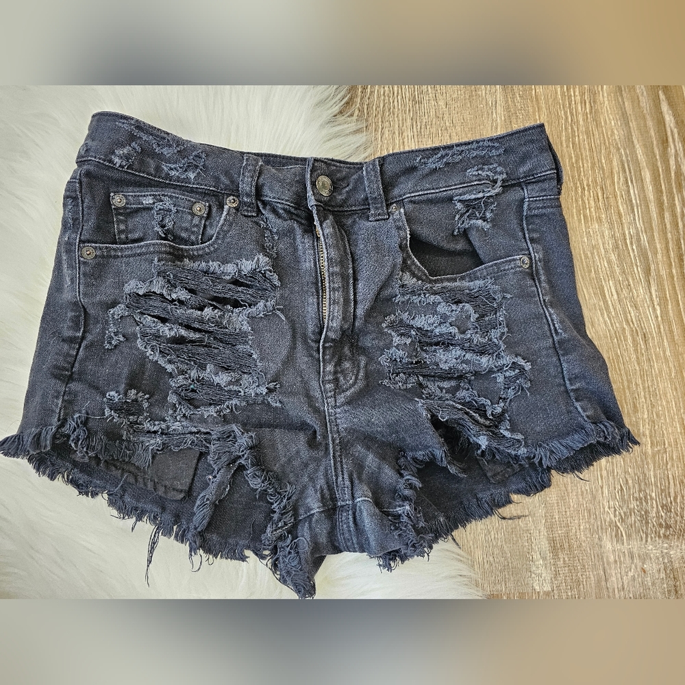 American Eagle vintage high rise black distressed festival shorts size 8